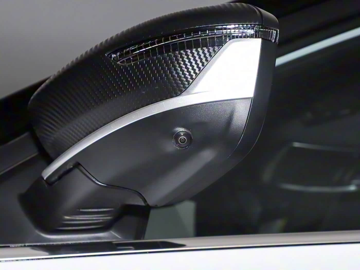 Geely Coolray 1.5TD DCT 2025